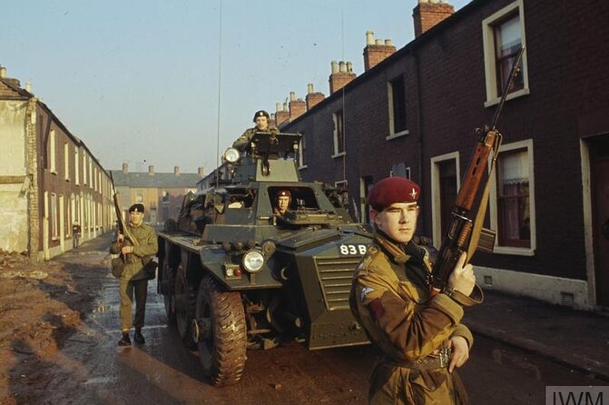 2 Hour Terror and Mural History Belfast taxi Private Tour - Murals along Divis Street and Falls Road