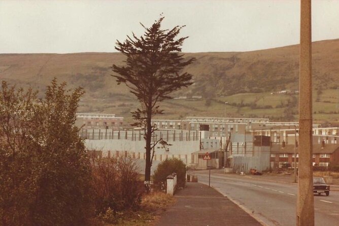 2 Hour Terror and Mural History Belfast taxi Private Tour - Crumlin Road Gaol in ten minutes