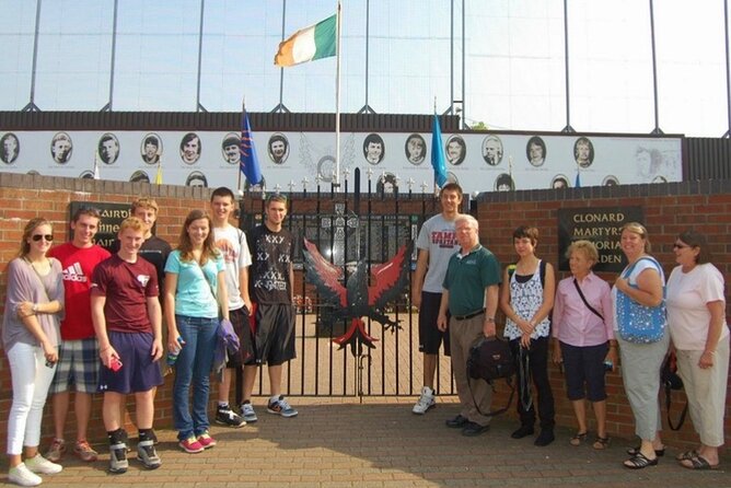 2 hours Belfast Original Drivers The Troubles Black Taxi Tour - Who will get the most from this tour