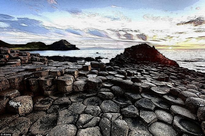 2Day Private Tour Northern Ireland Top Sights Giant's Causeway Belfast Adventure - Carrick-a-Rede is optional in practice