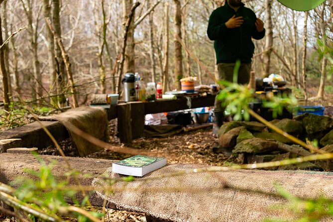 Adult Foraging Walk & Bushcraft Cookery Course for Beginners - Building and cooking over the open fire