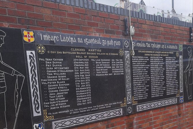 Belfast black taxi tours - Divis Street and the International Mural Wall