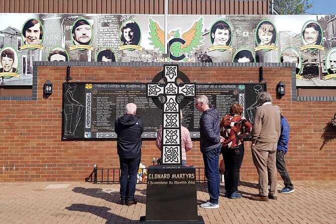 Belfast black taxi tours - The guides are the heart of the experience