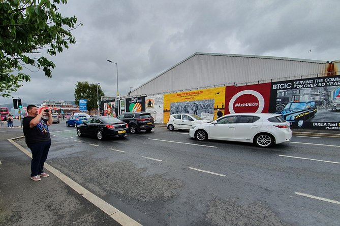 Belfast Cab Tour of Peacewalls, Murals and the Famous Titanic Slips - Shankill Road and the cost of 52 years of violence