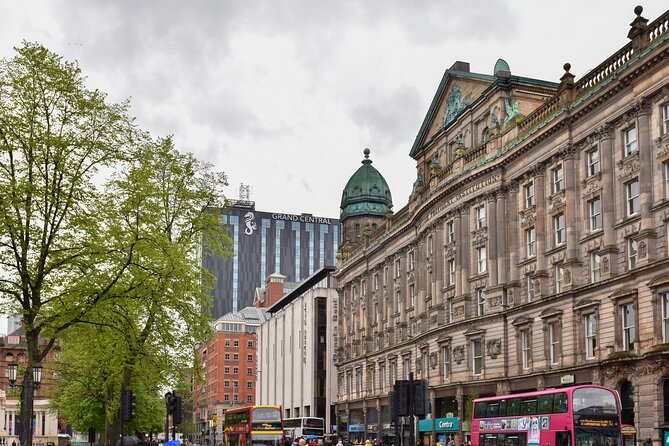 Belfast Centre Food Tour of 12+ Local Irish Dishes & Drinks - The Cathedral Quarter in 20 minutes