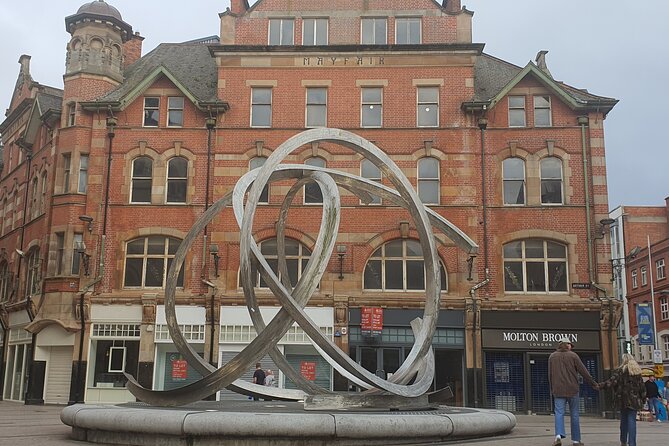 Belfast Eclectic Walking City Center Experience, The Marti Way - The Spirit of Belfast and the Belfast Entries
