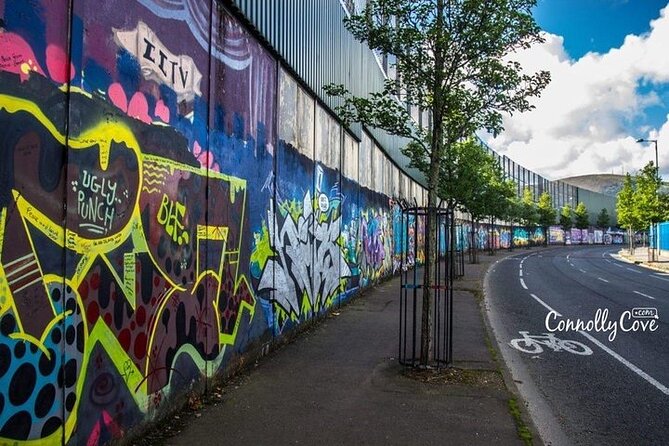 Belfast Political & Murals Tour - Starting on the Protestant Shankill Road