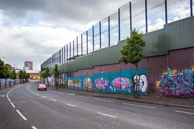 Belfast Political & Murals Tour - What the Private Format Adds