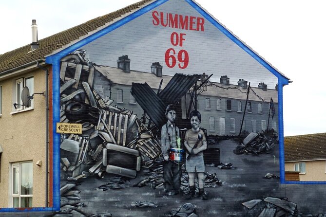 Belfast Political Tour-Conflicting Stories Walking Tour - Walking Conditions, Weather, and Group Comfort
