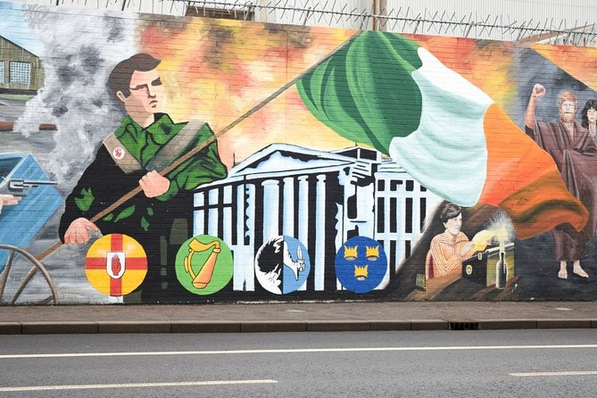Belfast's Political Mural Taxi Tour - Bobby Sands mural and Divis Tower