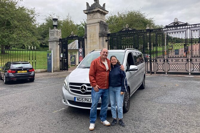 Belfast Sightseeing Tour - Queen’s University and Botanic Gardens