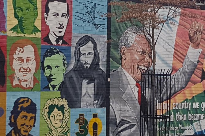 Belfast Troubles Murals Street Art and Peace Wall Walking Tour - The guide’s style and what to expect