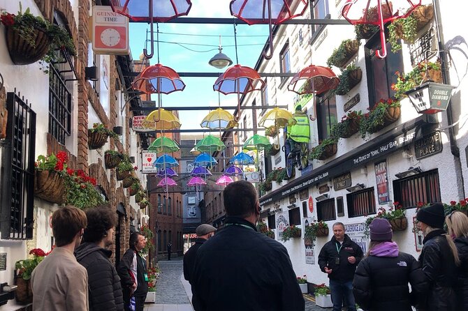 Best of Belfast Walking Tour - Belfast’s leaning clock and a local pub recommendation
