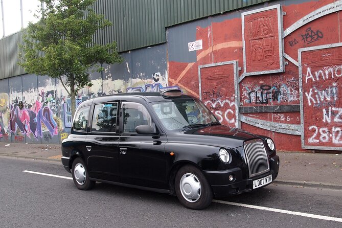Black Taxi Mural "Tour Like A Local" - Pickup details that can save you a headache