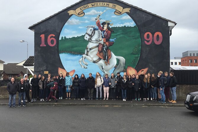 Black Taxi Tour and Crumlin Road Gaol tour Combo - Why this Belfast tour feels different