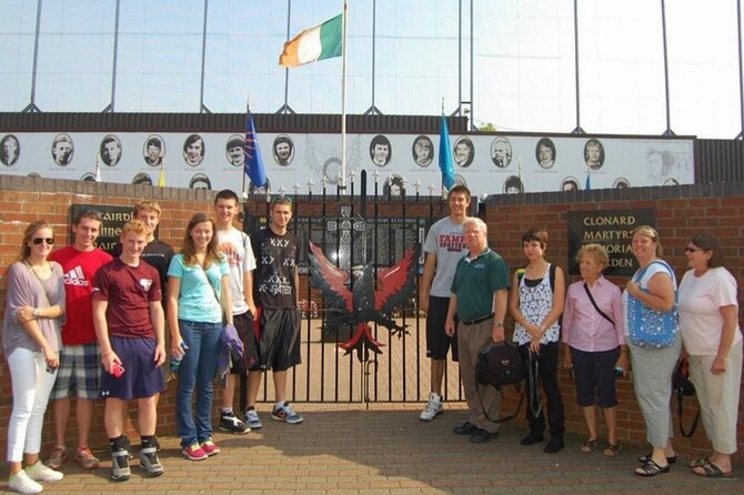 Cab Tours Belfast Famous Black taxi tours 2 hrs The Troubles - Shankill Road: seeing the loyalist side of Belfast