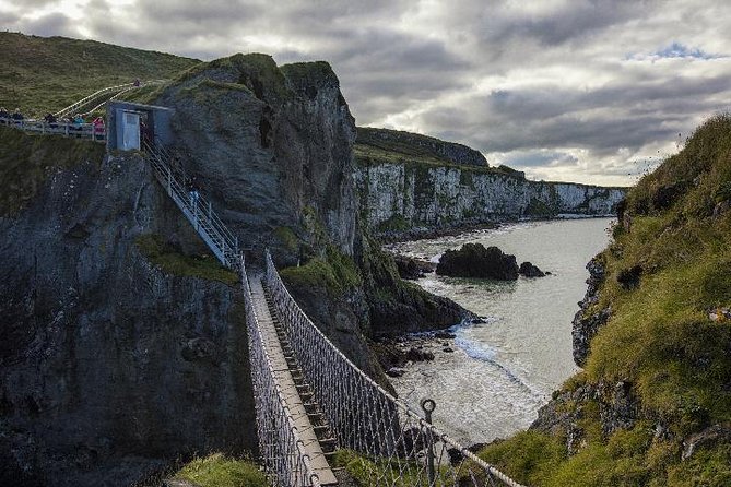 Giant’s Causeway and Titanic Experience from Belfast Port - Carrick-a-Rede is a viewpoint, not a bridge crossing