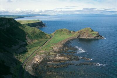 Giant’s Causeway and Whisky Distillery tasting tour from Belfast