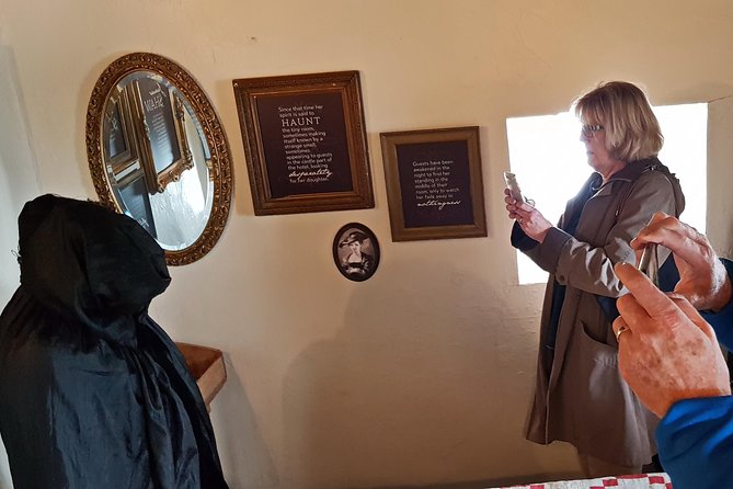 Giant's Causeway, Carrick-a-Rede Ropebridge and Belfast Titanic - 5 Star Tour - Why this private Belfast tour works
