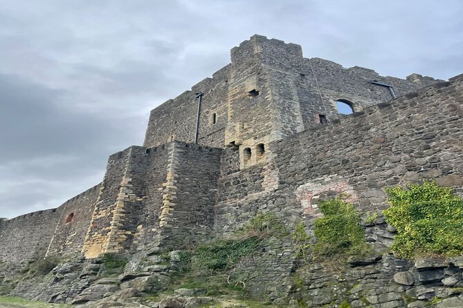 Giants Causeway, Rope Bridge, Carrickfergus Castle and Dark Hedges Tour - Walking the Dark Hedges and finding lunch