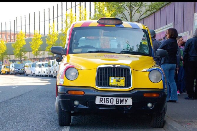 History of Belfast conflict and terror 1 hour black taxi tour - Divis Flats and a city under military watch