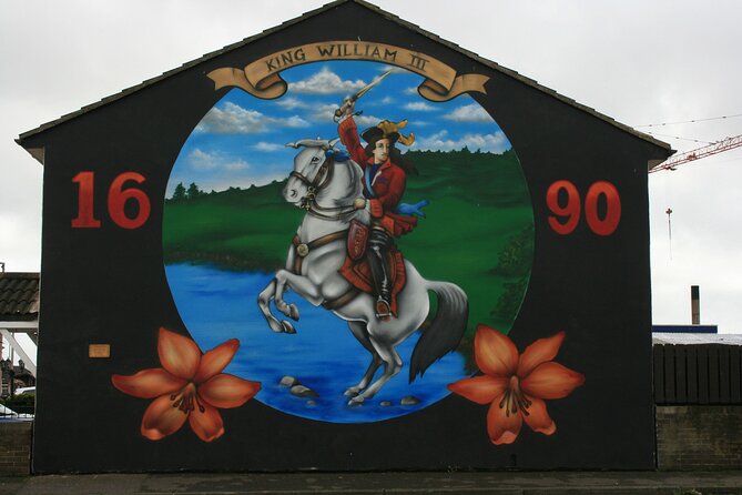 Iconic Belfast Black Cab Tour - The International Mural Wall: art with a message