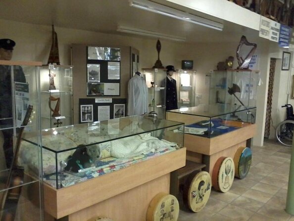 IRA Troubles Conflict Private Tour Museum Graves Murals and Political Analysis - Key points before you book