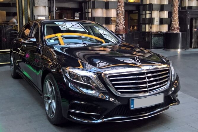 Luxury Tours Belfast. Full day Private Hire Tour for 2- 6 people - The guides are the biggest part of the experience
