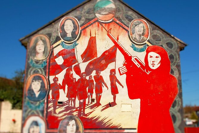 N0 1 Belfast black cab Irish and British mural 2hr private tour - The Peacewalls, Belfast’s concrete divide