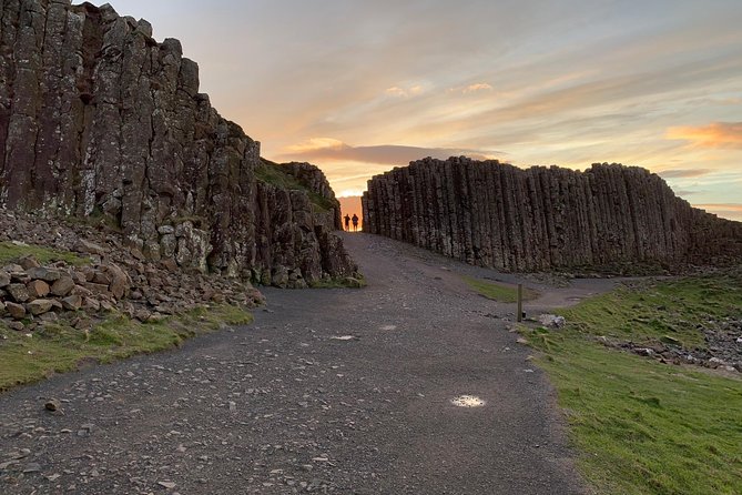 Northern Highlights Full-Day Guided Tour in Northern Ireland - Belfast before the coast: city sights in a quick sweep