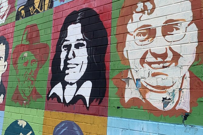 Original Drivers Belfast Taxi/Cab Tour 2 hour private adventure - The Bobby Sands mural and Bombay Street