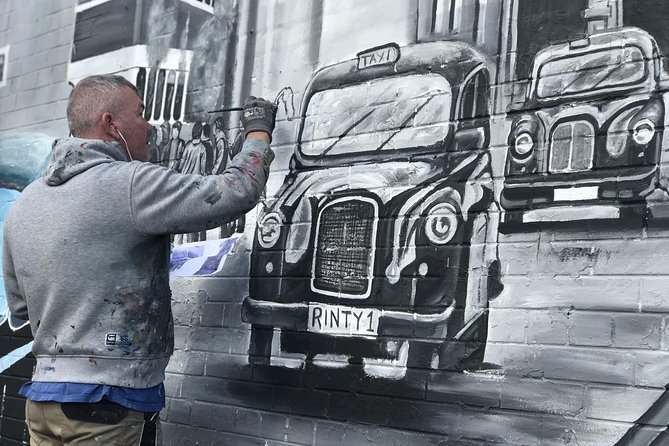 Original Drivers Belfast Taxi/Cab Tour 2 hour private adventure - The former hanging jail and the prison story