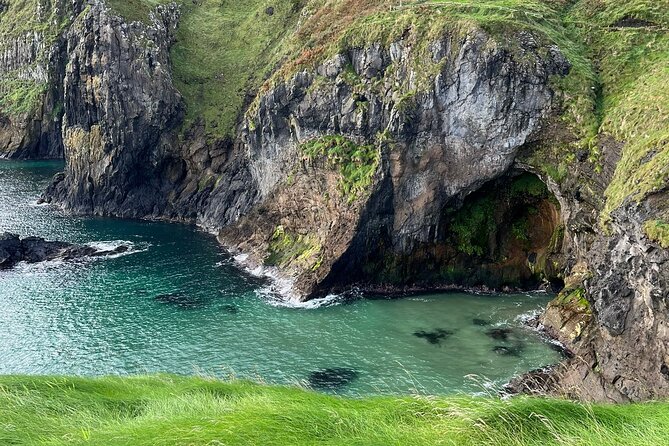 Private Giant's Causeway Tour including Game of Thrones Sites - Leaving Belfast for the north coast