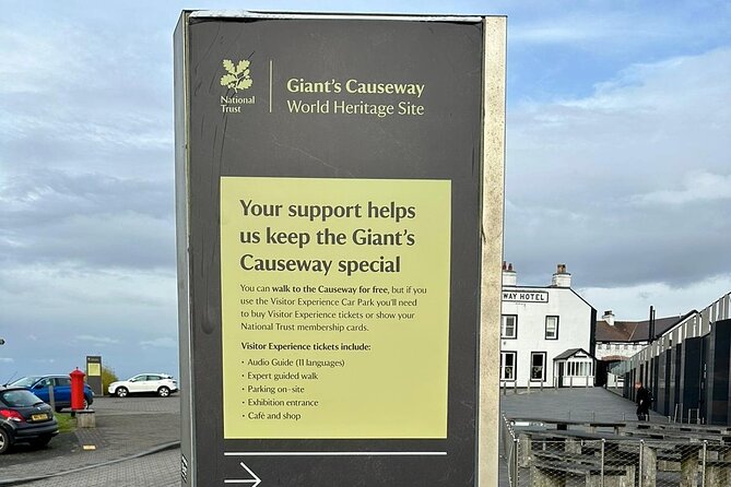 Private Giant's Causeway Tour including Game of Thrones Sites - Dunluce Castle and a 30-minute photo stop