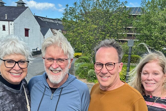 Private Mercedes Luxury Giants Causeway and Coastal Tour - Belfast to the Dark Hedges